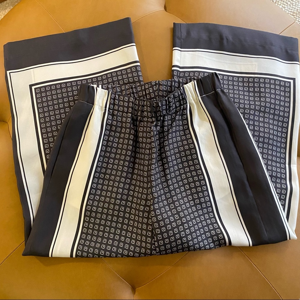 WORTH Scarf Print Silk Pants Elastic Waist Gray White Petite